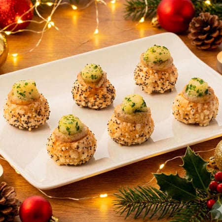 mini-choux Saint-Jacques sauce champignons et emmental